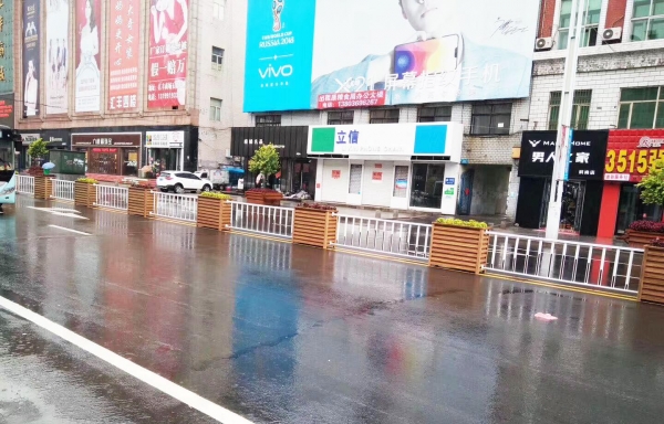 大連市政道路花箱